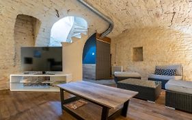 Le Crebillon D'Or - Joli Cocon Dijonnais